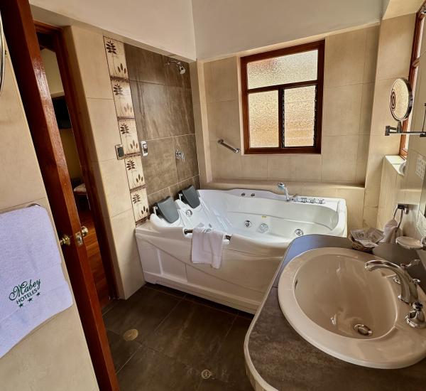 Suites y Jacuzzi